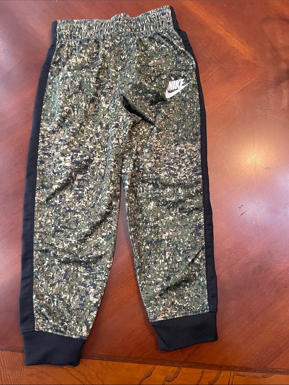 Nike Kids Green Camo Jogger Pants with Black Side Panels